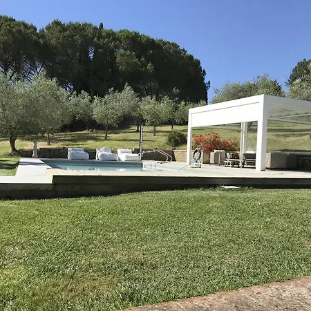 Apartment Spacious With Private Pool & Garden Near Chianti *
