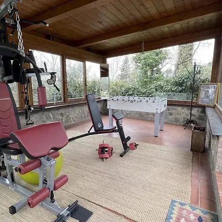 Spacious With Private Pool & Garden Near Chianti Apartment *