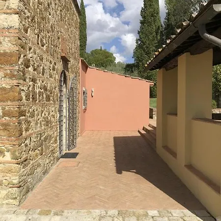 Spacious With Private Pool & Garden Near Chianti אימפרונטה